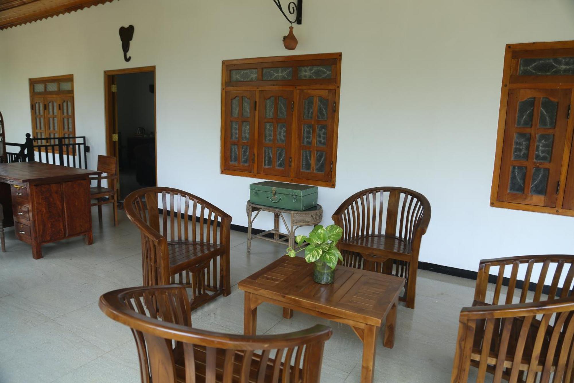 Rose Fort Homestay Джафна Екстериор снимка