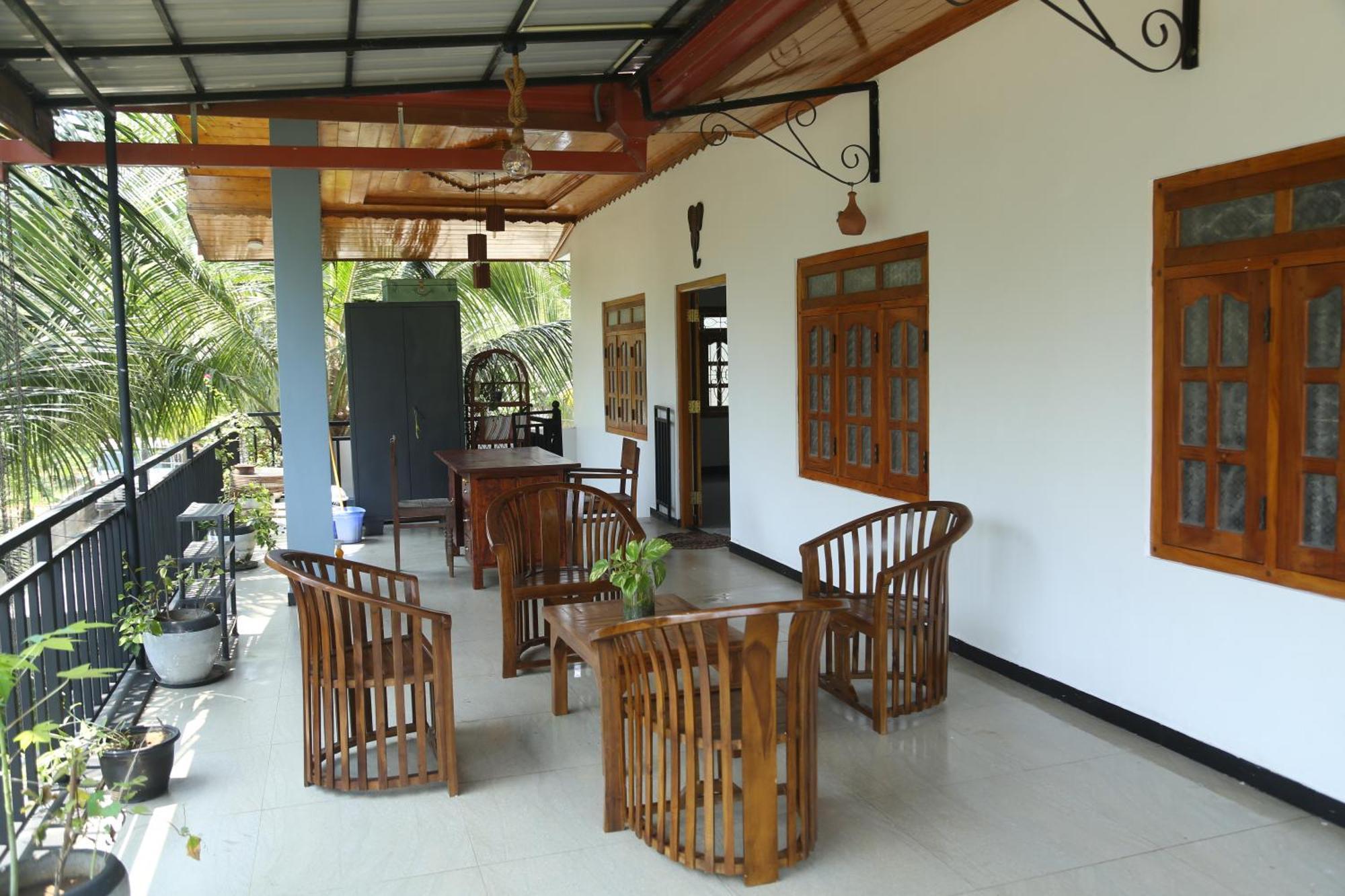 Rose Fort Homestay Джафна Екстериор снимка